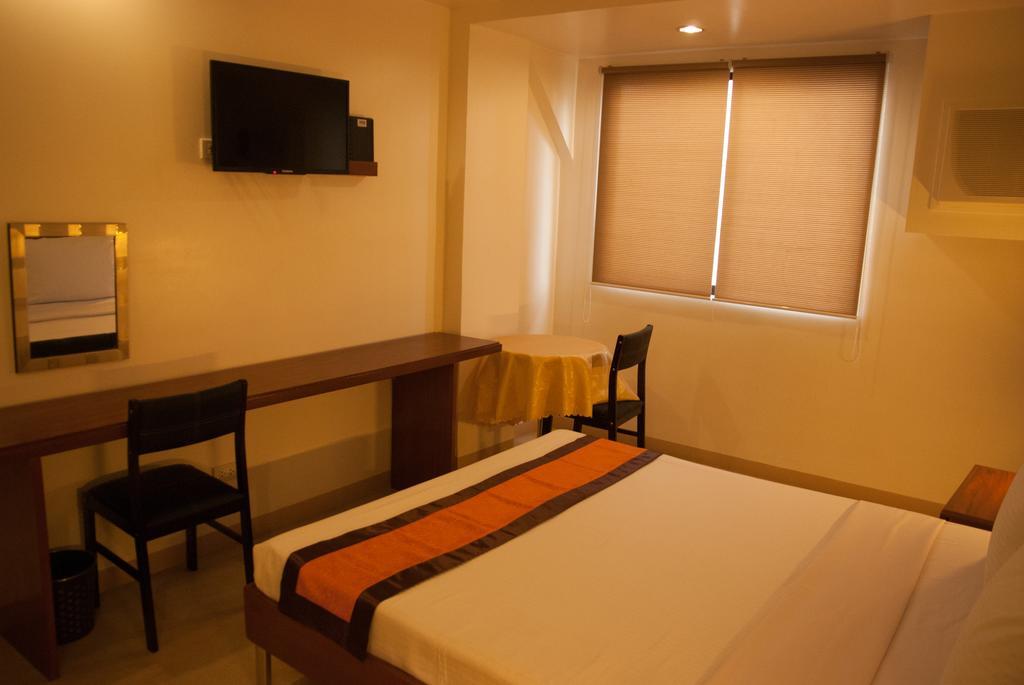 M Suites Hotel Makati City Zimmer foto