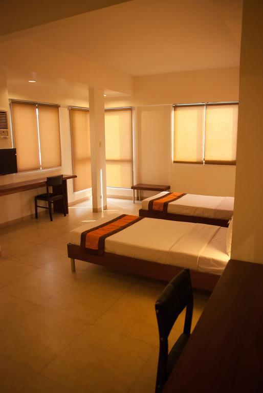 M Suites Hotel Makati City Zimmer foto