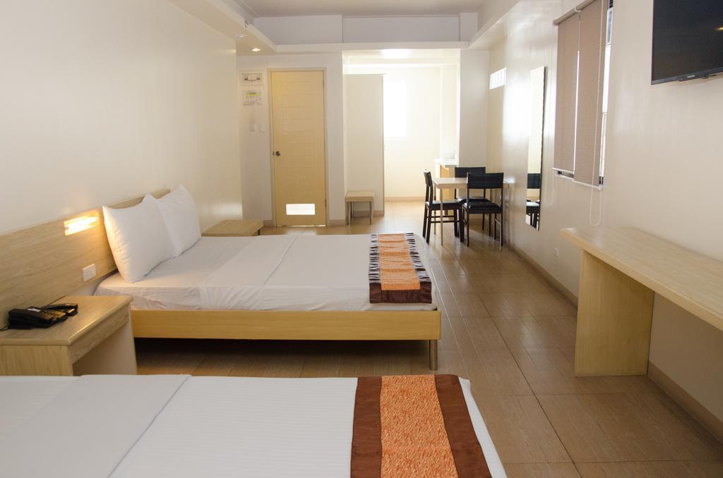 M Suites Hotel Makati City Exterior foto