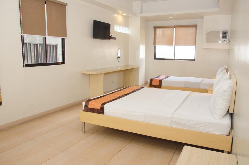 M Suites Hotel Makati City Exterior foto