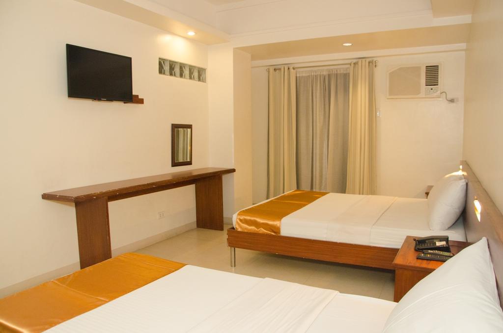 M Suites Hotel Makati City Exterior foto